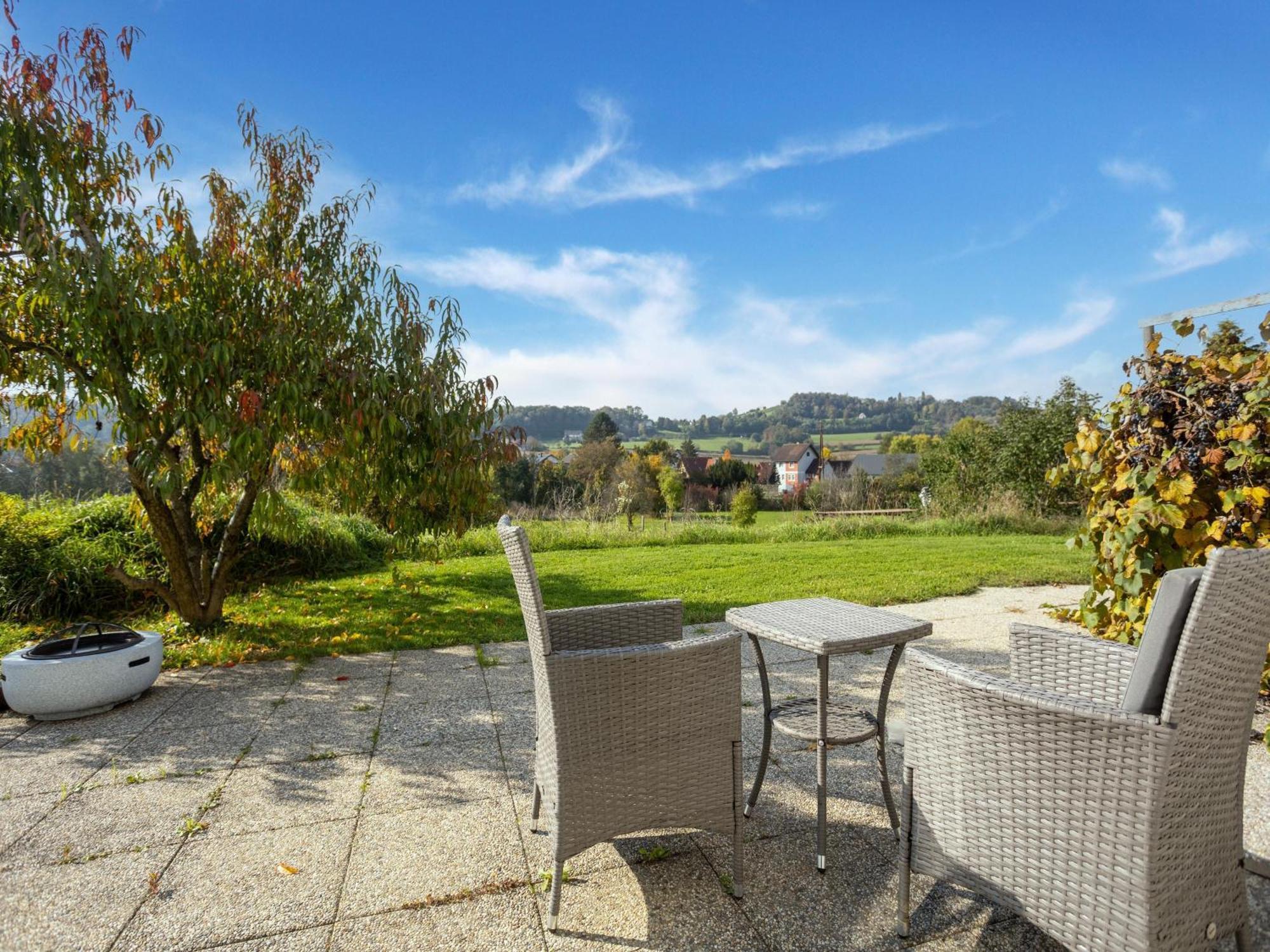 Ferienwohnungen Und Appartements Im Idyllischen Vierkanthof, Gruppenurlaube Fürstenfeld エクステリア 写真